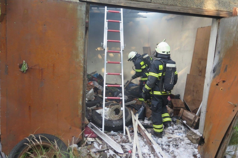 Feuer in einem verlassenem Wohnhaus