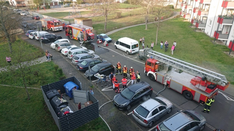 Wohnungsbrand in Mehrfamilienhaus