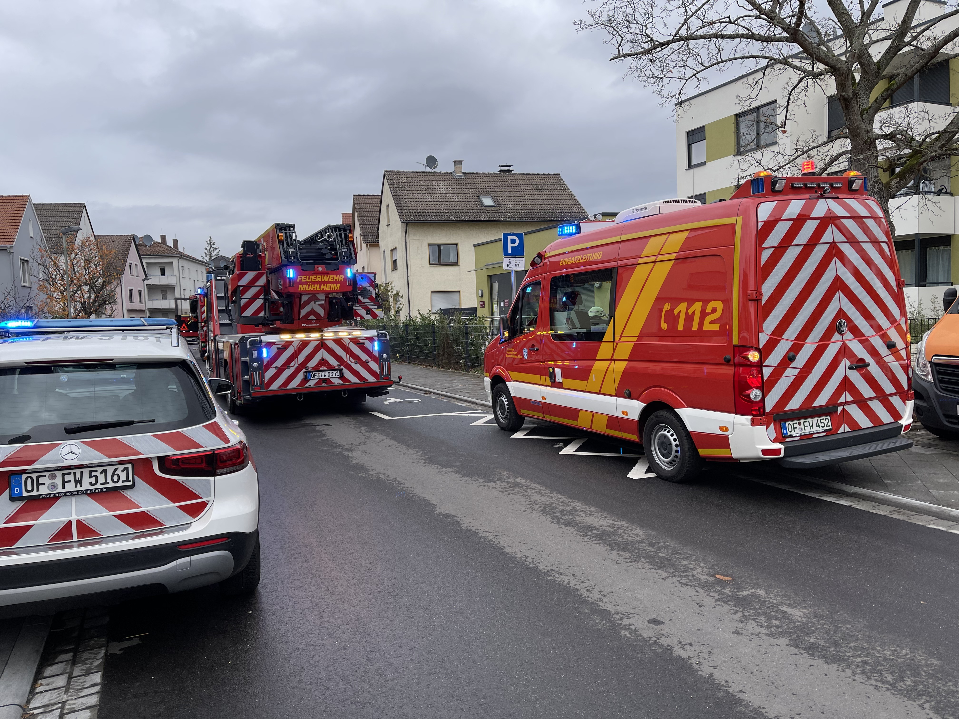 Feuer mit Menschenleben in Gefahr